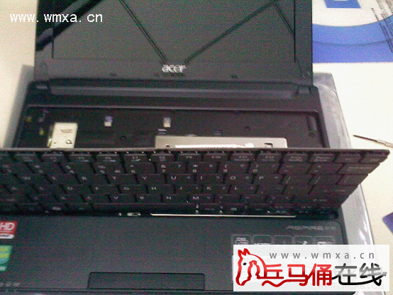 宏基笔记本如何加内存