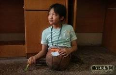 ����Ů��Ǯ���޽���