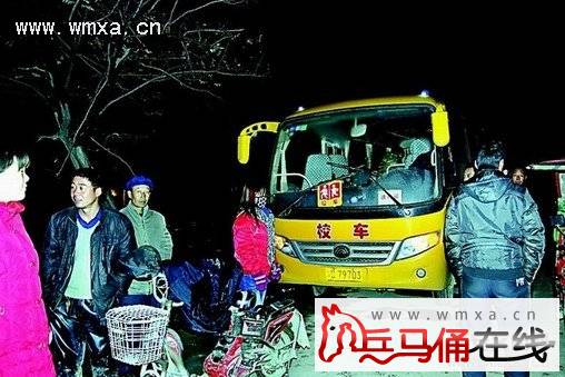 泾阳交警拦校车检查近四小时 幼儿园老师称我