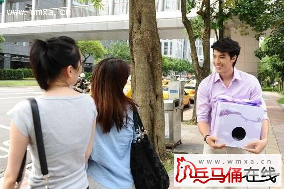 汪东城代言卫生巾广告视频流出 男星代言被指