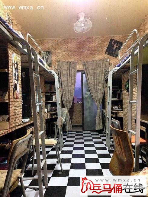 大学男生寝室装饰方案