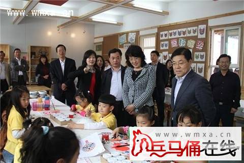 李婧副市长到新城区西安市实验小学、坤中巷小