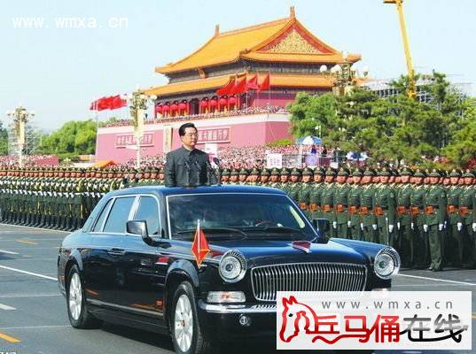 2014年建国65周年举行阅兵仪式吗?