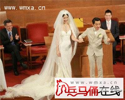 李亚男婚纱照_王祖蓝李亚男婚纱照