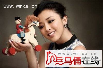 演员黄小蕾个人资料简介 黄小蕾老公刘磊照片