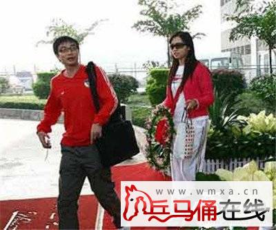 张靓颖的前夫冯轲相片 13_150609134941.jpg