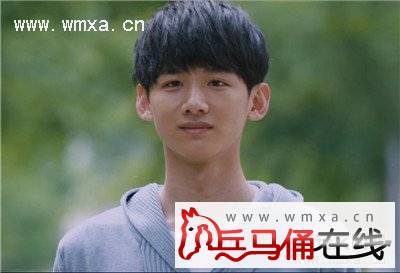 演员白敬亭个人资料照片 白敬亭的女朋友是谁