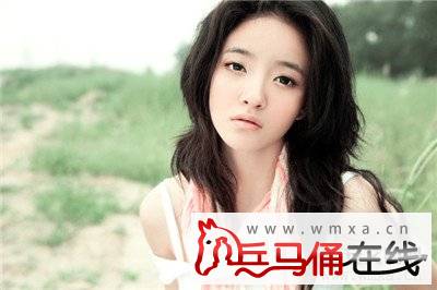 刘雨欣个人资料简介 刘雨欣整容下巴前后照片