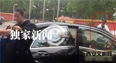 苗圃个人资料简介 苗圃老公罕见照曝光背景揭