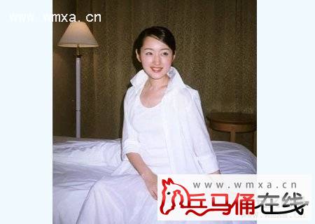 杨钰莹与赖昌星浴照图不实 昔年与赖文峰红楼