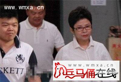 董文华红楼事件全过程曝光 董文华老公是谁