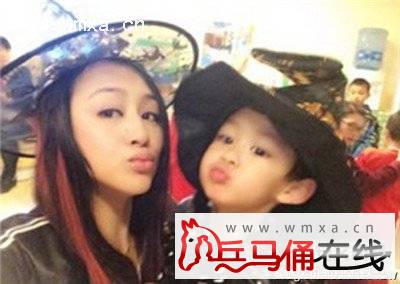 曹颖个人资料简介 曹颖老公和儿子照片