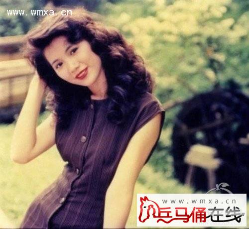 袁咏仪年轻时照片好漂亮 怒骂佘诗曼狐狸精风
