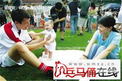 歌手甘萍个人资料简介 甘萍与老公黎兵恋爱史