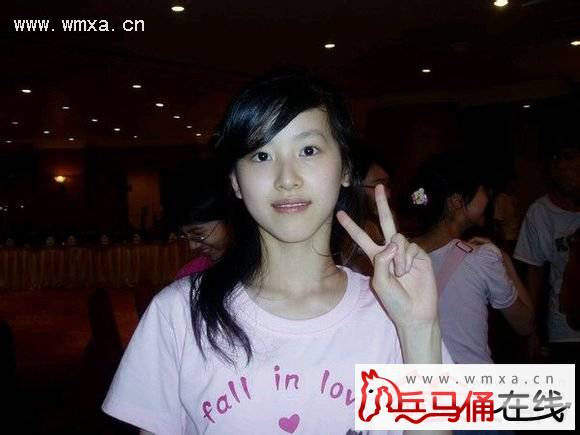 章泽天在清华名声臭素颜丑照曝光同学评价其成