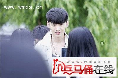 白敬亭个人资料简介 白敬亭整容前后照片