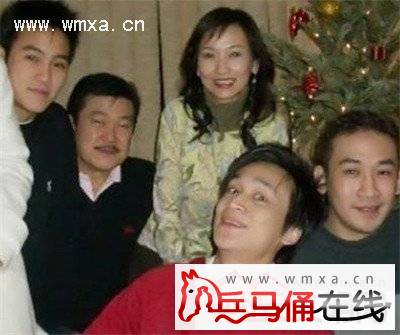 赵雅芝的老公是谁 赵雅芝的三个儿子资料照片
