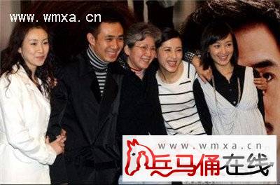 演员贾一平董晓燕结婚照 贾一平个人资料简介