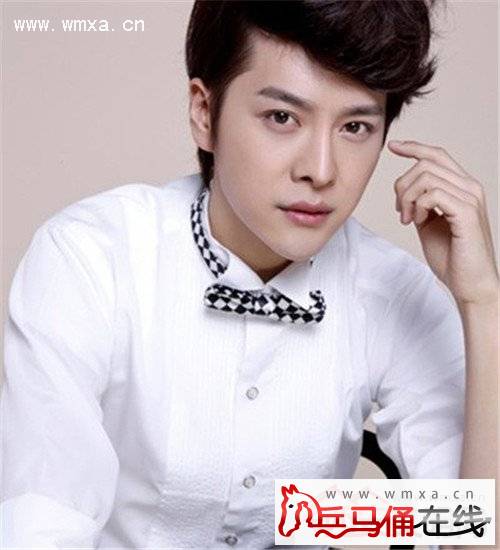 徐海乔鼻孔不一样大整容了吗 徐海乔个人资料