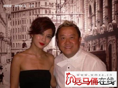 曾志伟的现任老婆是谁 曾志伟有几个孩子