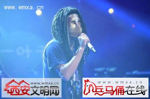 蒙面歌王流浪者是谁 流浪者嗓音迷倒众生疑似