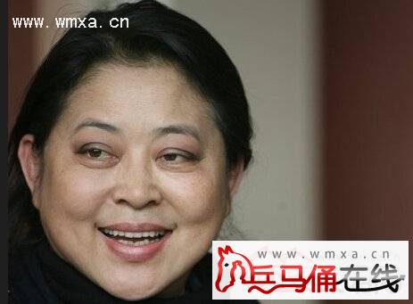 主持人倪萍的腿咋啦 倪萍为什么老的这么快原