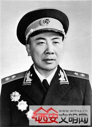 济南军区历任司令员及政委名单简介