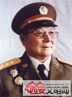 南京军区历任司令员及政委名单简介