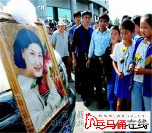 小品演员高秀敏是怎么去世的 被爆吸毒过量致