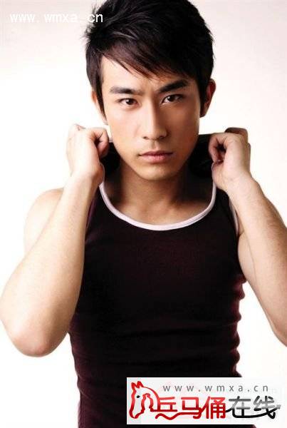 茶妹四任前男友曝光 揭秘刘强东前妻龚小京家