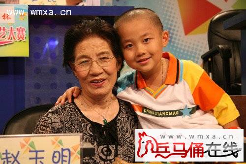 小东儿贾云哲得了什么病个人资料 贾云哲18岁