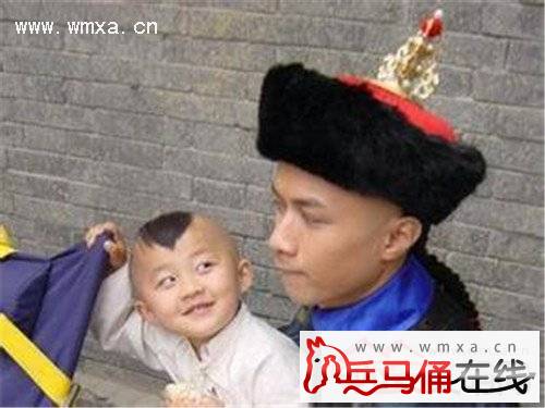 小东儿贾云哲得了什么病个人资料 贾云哲18岁