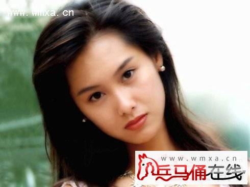 周星驰的老婆和儿子是谁 周星驰朱茵为什么分