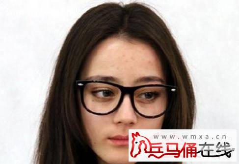 克拉恋人高雯扮演者迪丽热巴整容前后对比照片