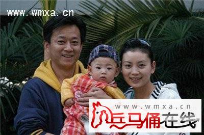 朱军老婆病逝系谣传 央视主持人朱军老婆谭梅个人资料简介照片(4)_西安文明网