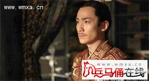 芈月传嬴稷的结局是什么嬴稷的扮演者朱一龙整容前照片_兵马俑在线