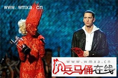 阿姆Eminem骂比伯是恶魔 讽刺Lady Gaga是双性人(2)_西安文明网