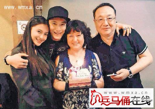 一张照片曝baby怀孕 助理回应解读过度(2)