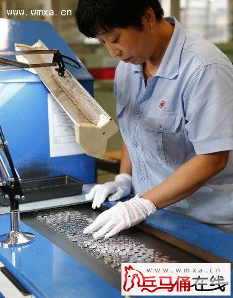  探访沈阳造币厂 工人的一天 全部员工均为本科