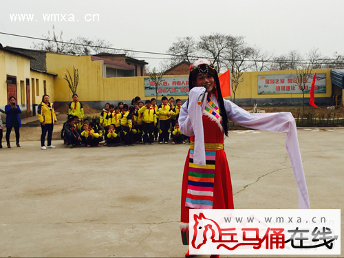 相桥初中团委赴相桥敬老院开展志愿服务活动_